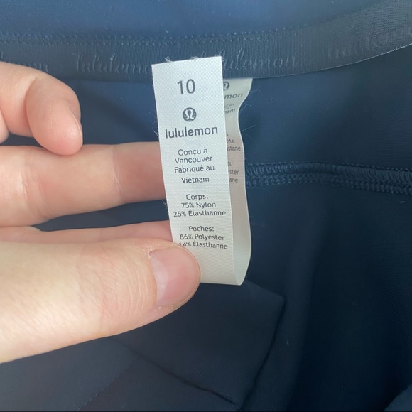 On the move pant, 28”, size 10, true navy - Picture 9 of 9